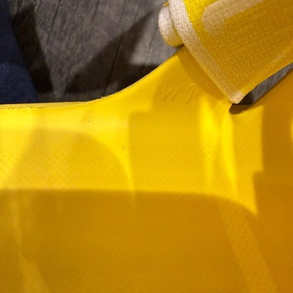 UGG Yellow Skeletal Design Shoe - Picture 4 of 4